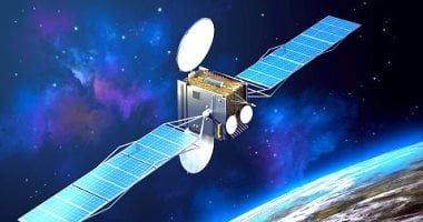 تكنولوجيا: العلماء يبحثون تأثير احتراق الأقمار الصناعية فى الغلاف الجوى على مناخ الأرض