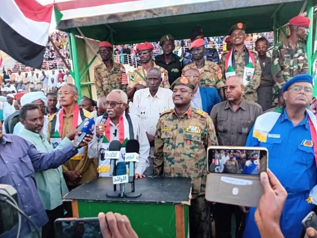 عمر الخليفة: يجب ألا يدنس تاريخ الجزيرة ابا بالخيانة والعمالة