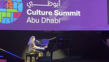 هبة القواس تبهر الجمهور في القمّة الثقافية أبو ظبي
