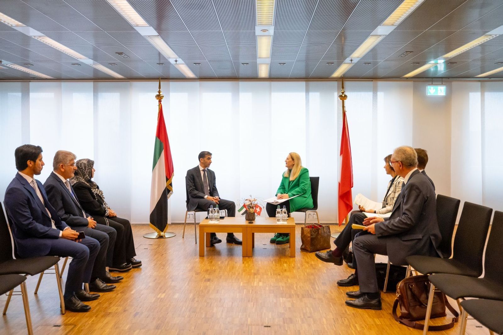 الخليج اليوم .. الإمارات وسويسرا تستكشفان الارتقاء بالعلاقات التجارية والاستثمارية إلى آفاق أرحب