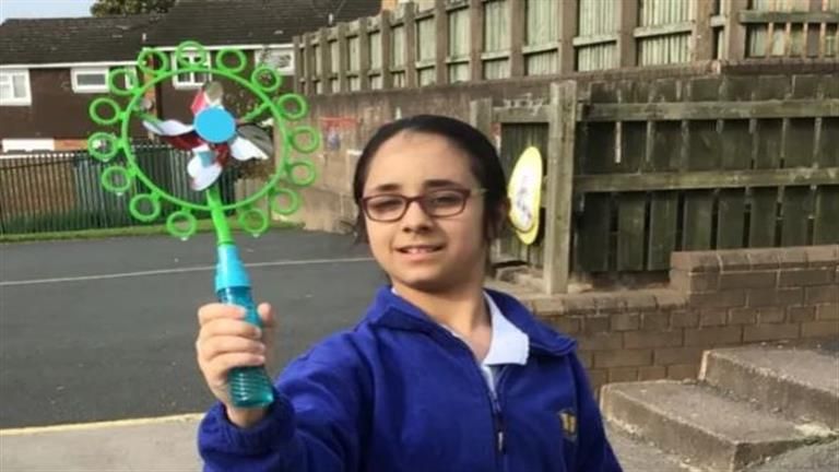 العثور على طفلة "ميتة" بمنزلها.. لن تتوقع ما حدث