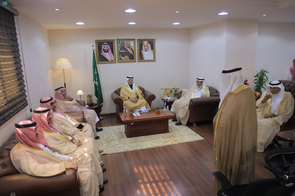 وزير النقل يوجه بتطوير تجربة المستفيد وتحقيق تطلعات القيادة الرشيدة