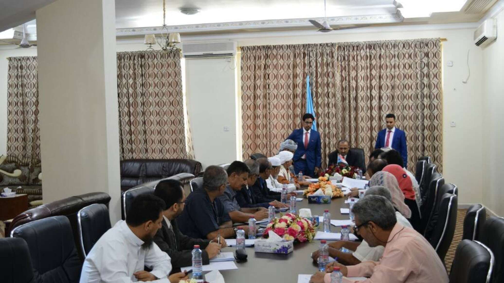 قيادي بالانتقالي يوضح لـ"الخليج 365" حقيقة اتهام المجلس بالتضييق على عمل منظمات المجتمع المدني في عدن