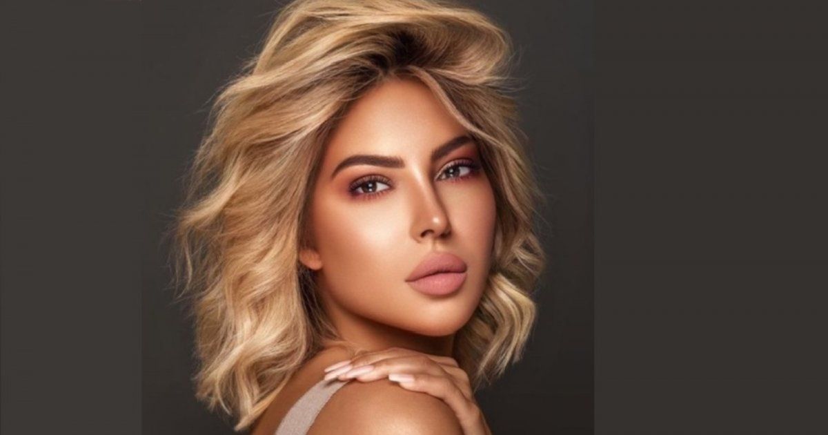 بالصور- مريم الدباغ بالعباءة والحجاب في السعودية