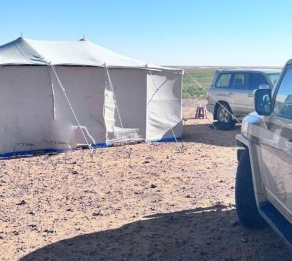 ضبط مخالف لتخييمه دون ترخيص في محمية الملك عبدالعزيز