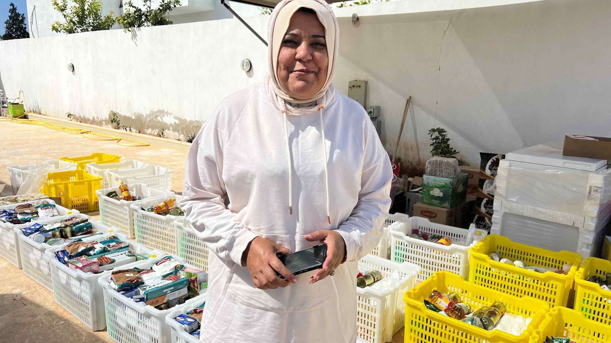 حملة "دينار لتجهيز سلة رمضان" في ليبيا... صور
