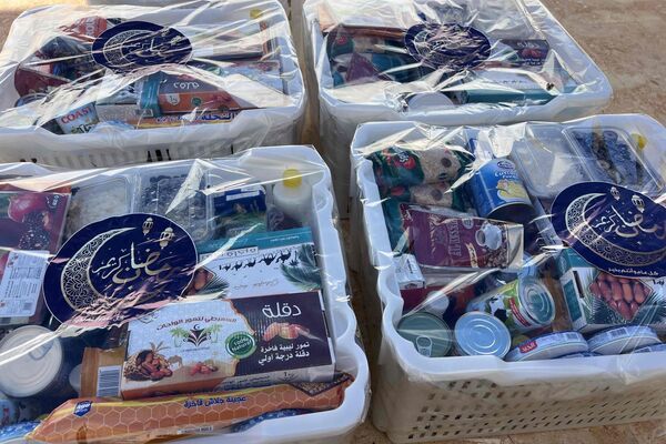 حملة "دينار لتجهيز سلة رمضان" في ليبيا... صور