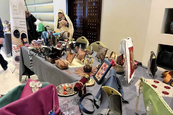 فعاليات اليوم العالمي للمرأة بطرابلس.. صور وفيديو