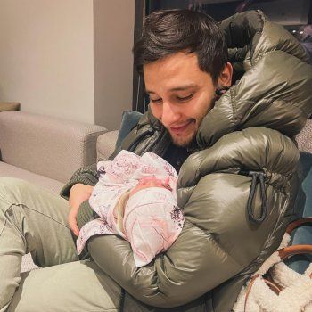 أصالة تعايد إبنها خالد الذهبي بعيد ميلاده - بالصورة