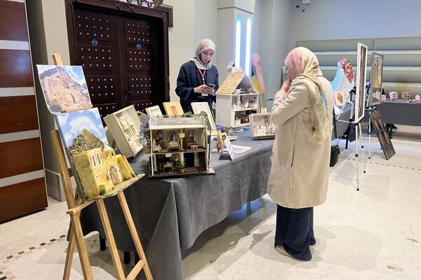 فعاليات اليوم العالمي للمرأة بطرابلس.. صور وفيديو