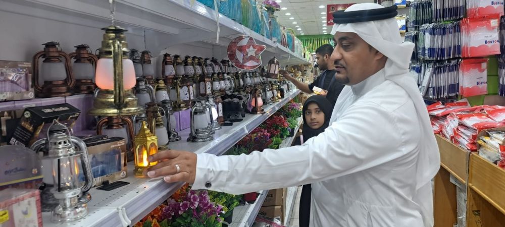 فيديو| رمضان ينعش محلات الأواني المنزلية.. وطلب على الزينة