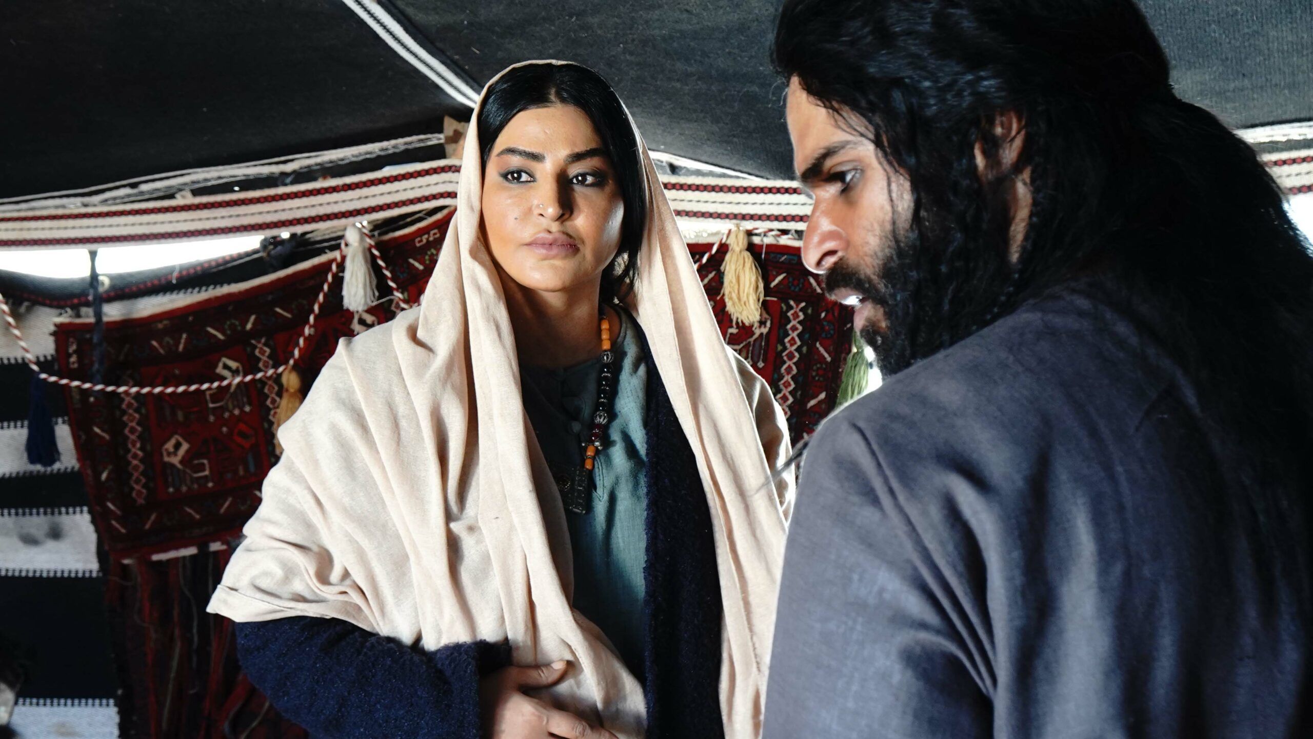 قصّة المسلسل البدوي “الشرار” قبل ساعات من انطلاق عرضه