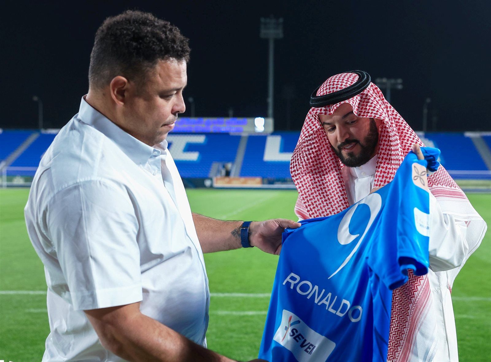 شاهد.. رونالدو في تدريبات الهلال السعودي ورسالة خاصة للاعبين