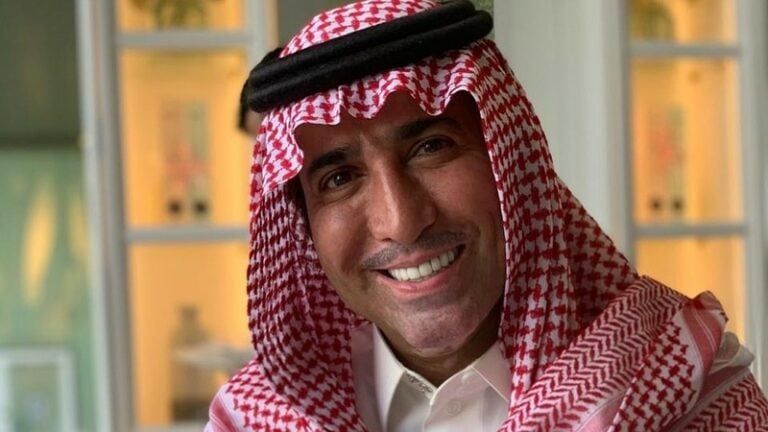 من على سرير المستشفى.. شاهد فايز المالكي يكشف سبب تعرضه لوعكة صحية
