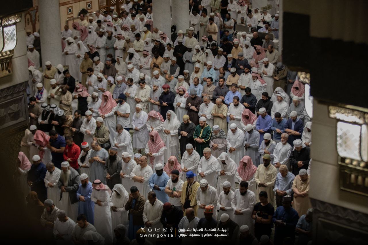مشاهد من صلاة التراويح في المسجد الحرام والمسجد النبوي