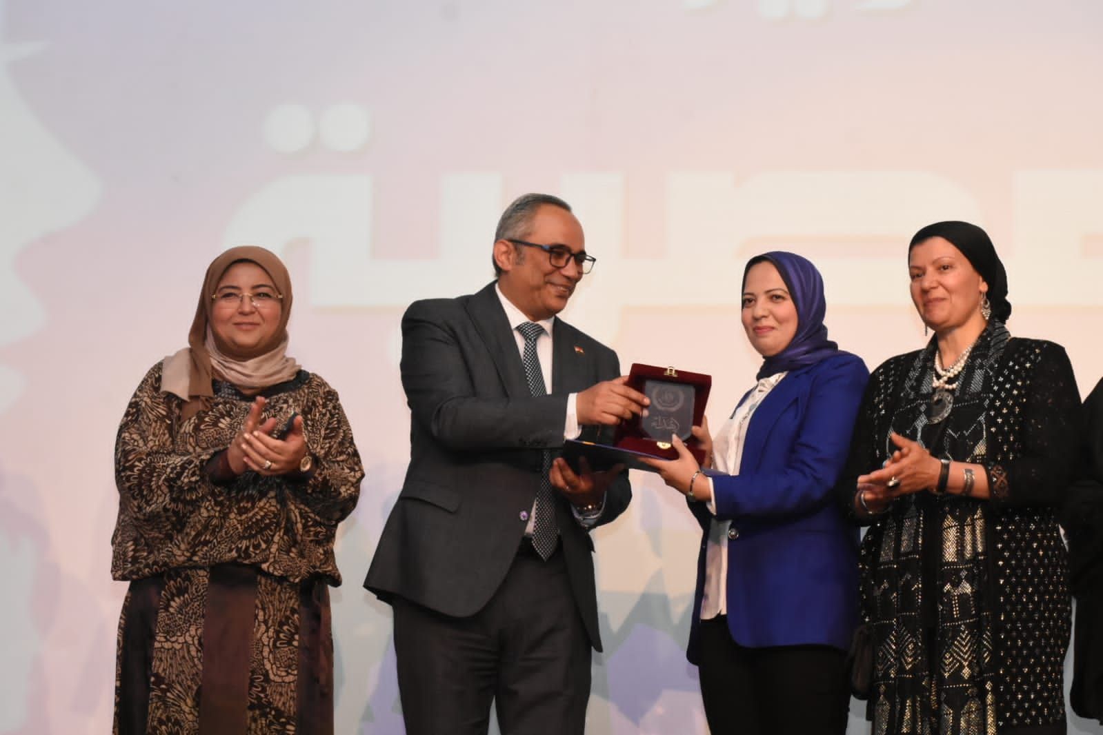 تكريم 12 من مبدعات هيئة قصور الثقافة في احتفالية المرأة المصرية