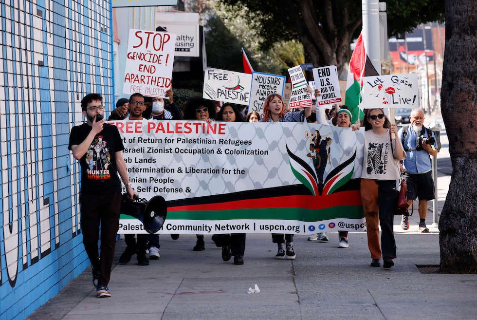تضامن واسع في حفل الأوسكار مع فلسطين والمطالبة بوقف إطلاق النار بغزة