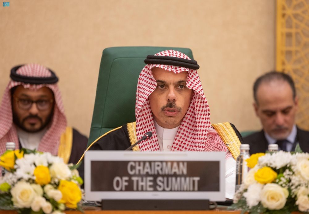 وزير الخارجية يبحث أوضاع غزة مع نظيره البريطاني في اتصال هاتفي