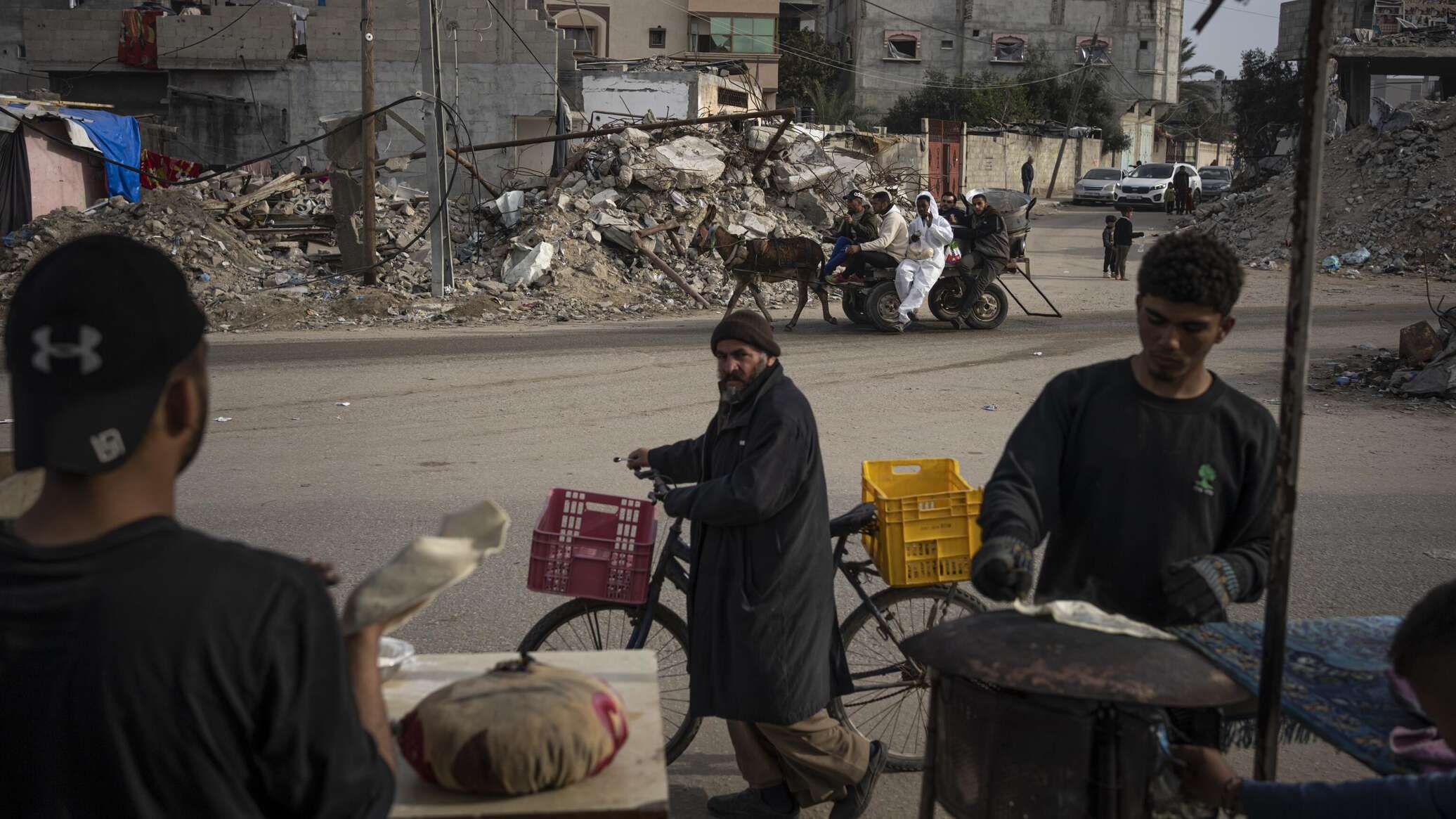 القيادة المركزية الأمريكية تعلن تنفيذ عملية جديدة لإسقاط جوي للمساعدات على غزة