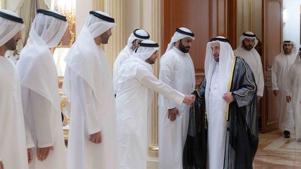 حاكم الشارقة يتقبل التهاني بحلول شهر رمضان المبارك في قصر البديع