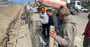 رئيس جهاز مدينة دمياط الجديدة يوجه بسرعة الانتهاء من أعمال تطوير الطرق