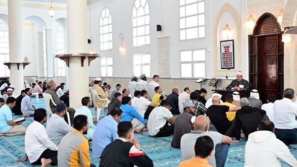 العلماء ضيوف رئيس الدولة يؤكدون حفظ الجوارح وتوجيهها نحو الطاعات