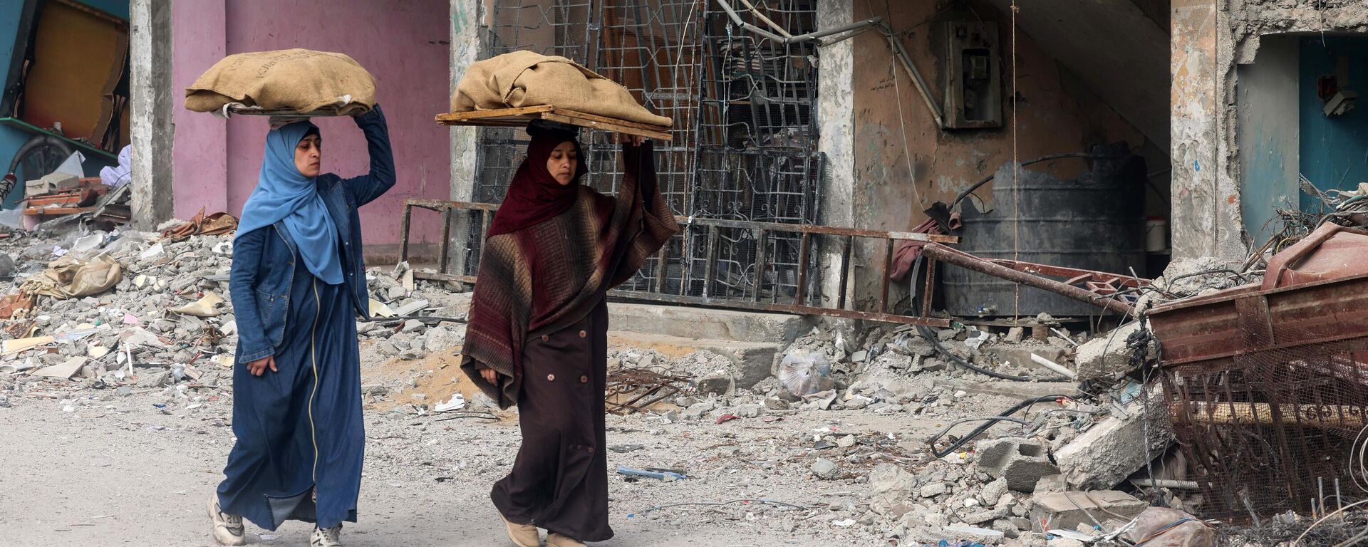 الخارجية الفلسطينية ترحب بالجهود الأمريكية لإدخال المساعدات لغزة بالطرق كافة