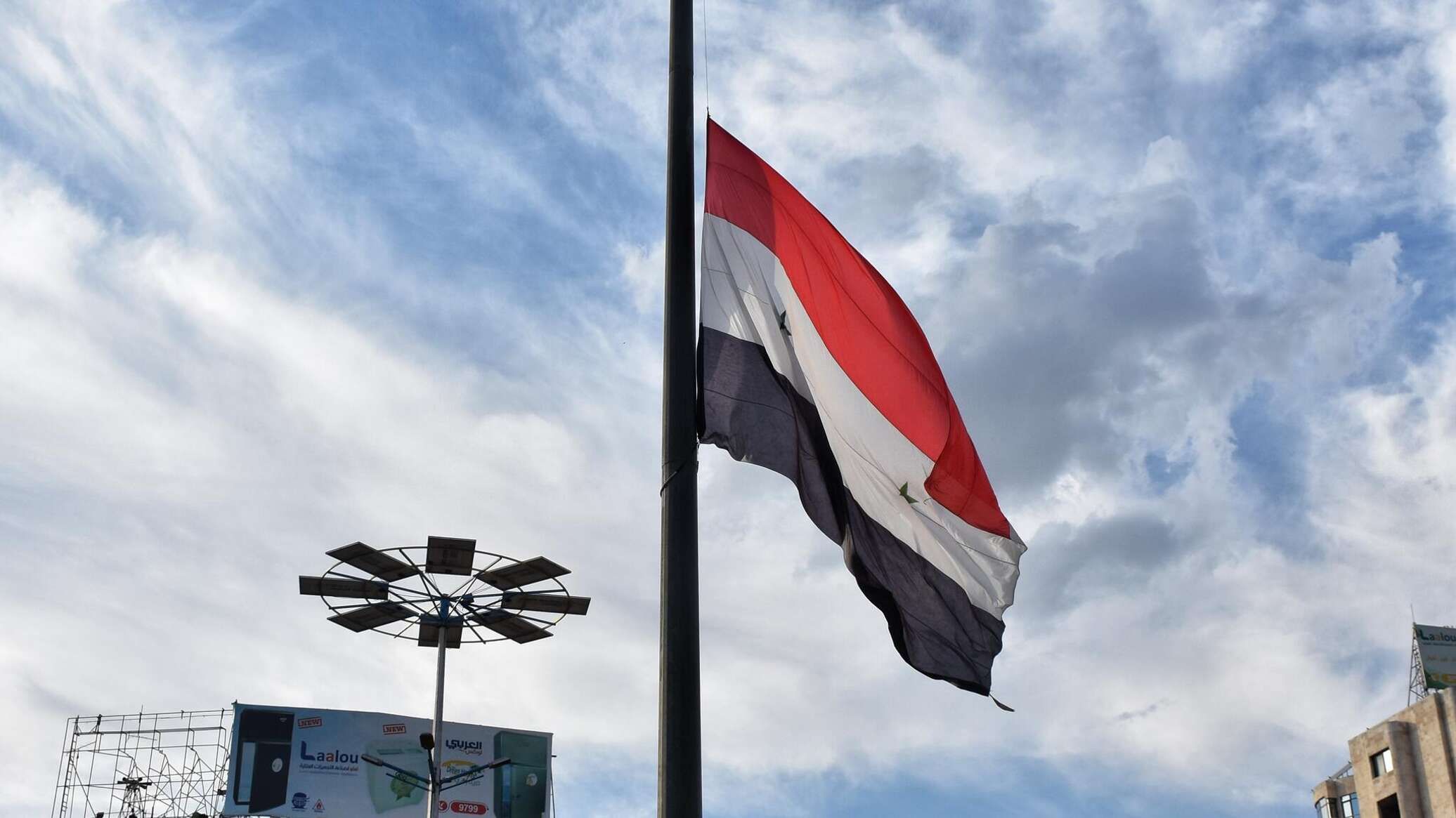 عضو "المصالحة الوطنية" في سوريا لـ"الخليج 365": صلاحية "النصرة" والجولاني انتهت