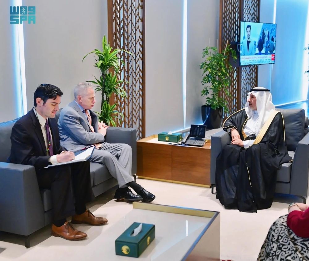 الربيعة يبحث أوجه التعاون مع السفير الأمريكي لدى المملكة