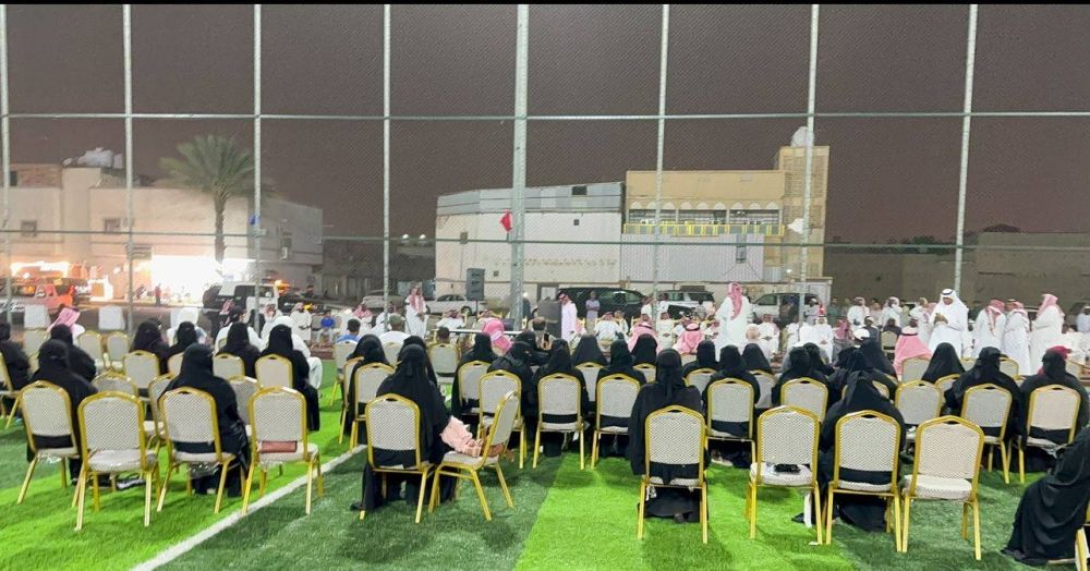 محافظ بيشة يدشن مبادرة ملاعب الأحياء