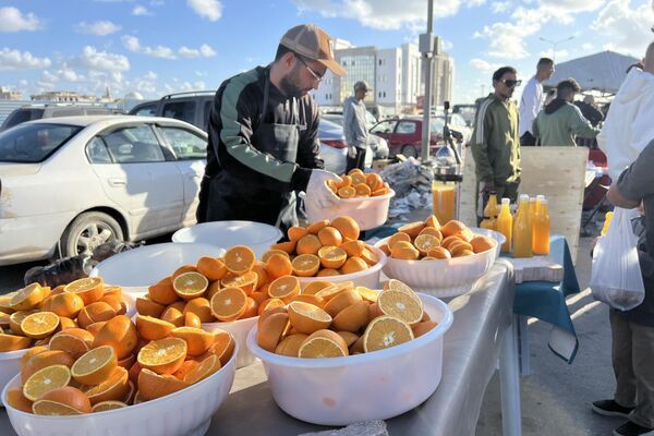 سوق "الحوت" عادة رمضانية ثابتة في مدينة بنغازي الليبية... صور