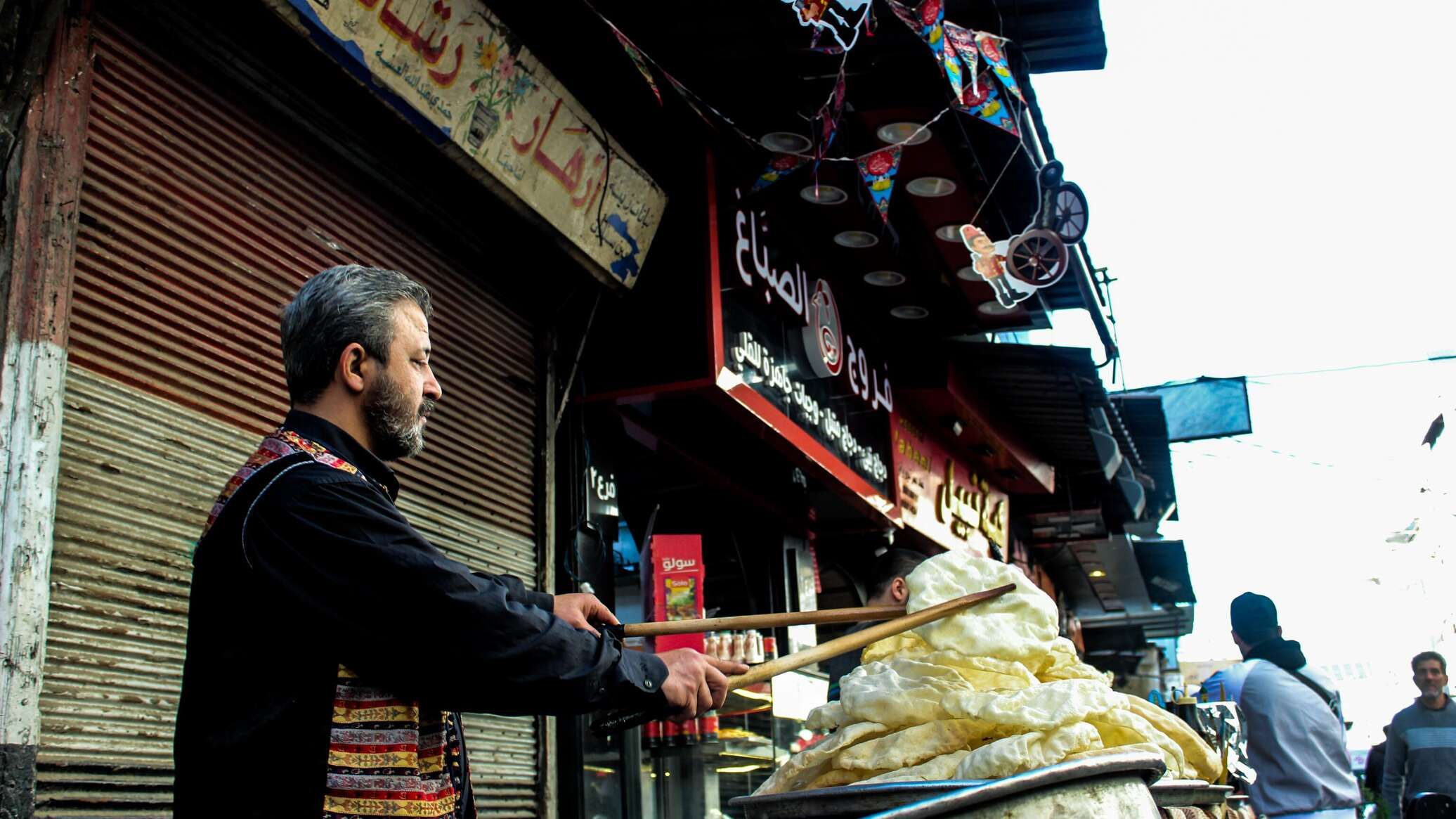 الفقر والحصار يرخيان بثقلهما على سحر رمضان دمشق