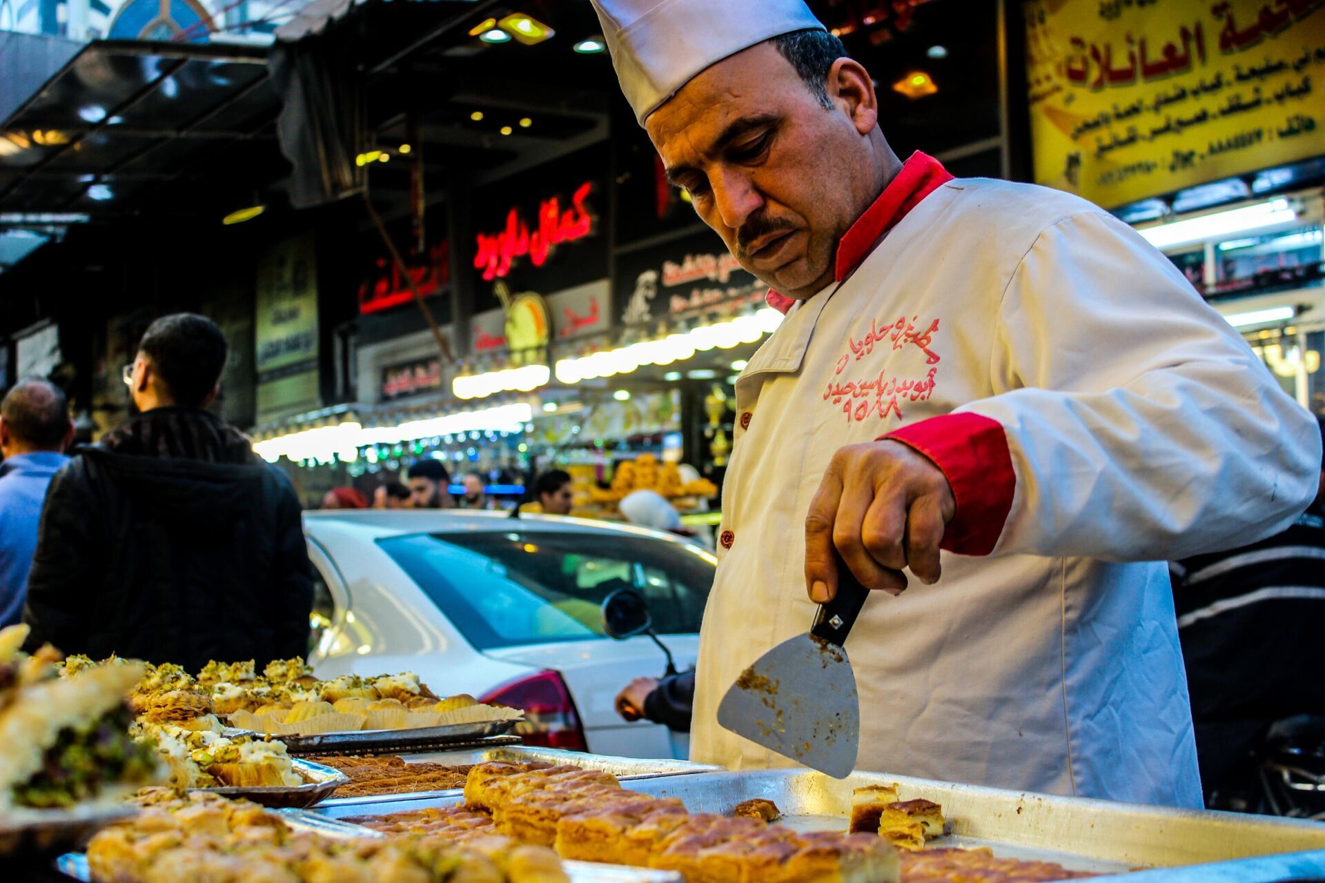 الفقر والحصار يرخيان بثقلهما على سحر رمضان دمشق