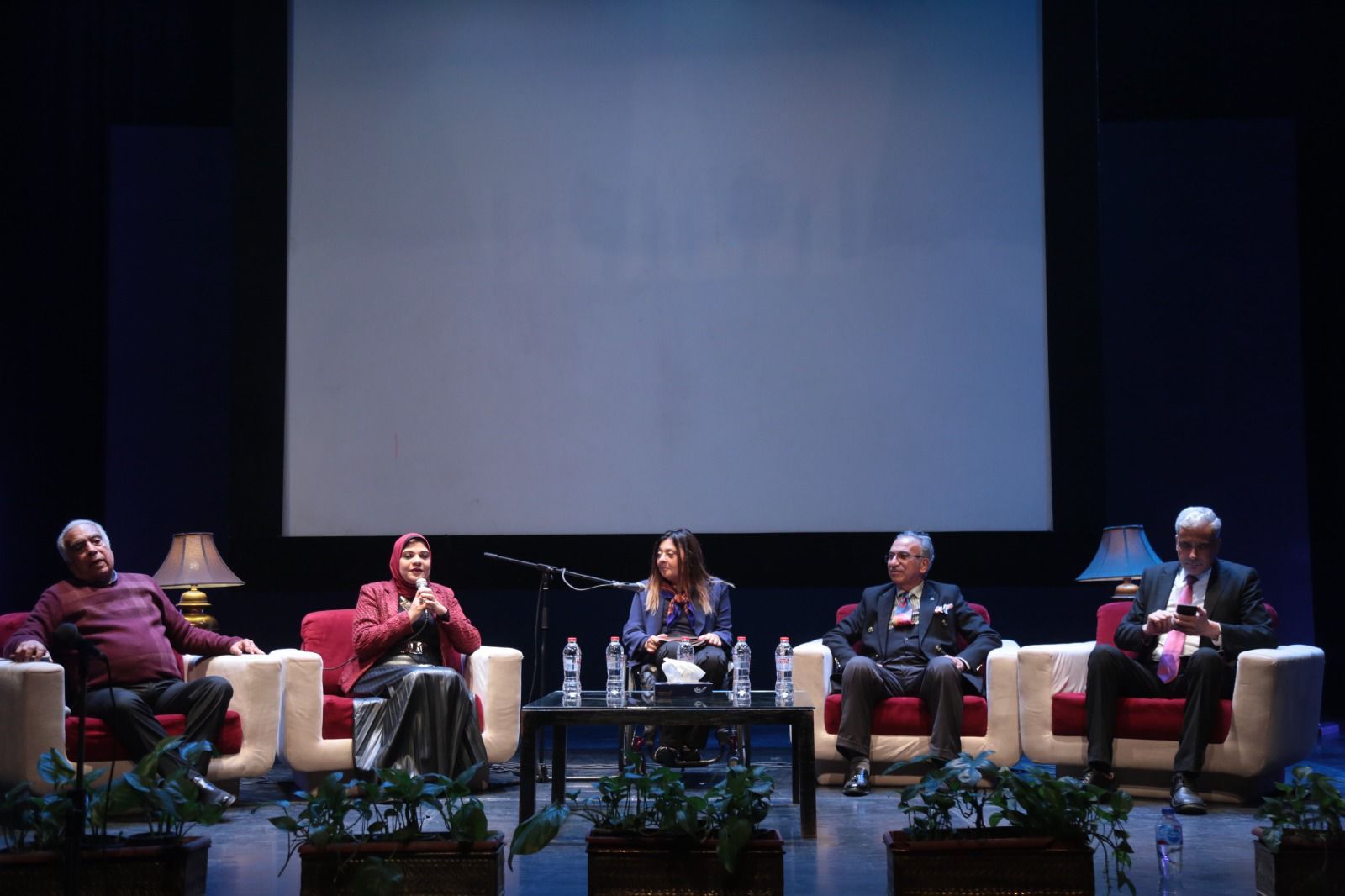 الأوبرا تستعرض قضايا إجتماعية برؤية فنية