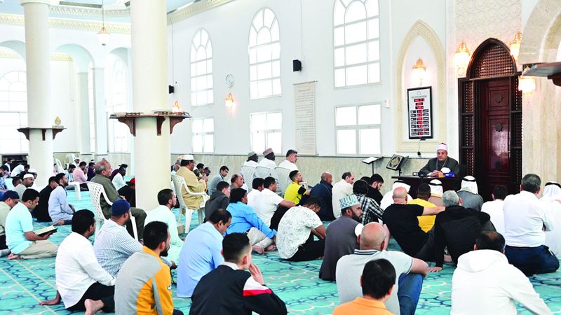 الامارات | «العلماء ضيوف رئيس الدولة» يشيدون بالبيئة الإيمانية المحفزة على استغلال رمضان في الإمارات