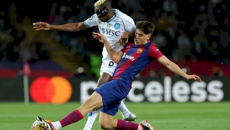 كوبارسي قلب دفاع برشلونة يتلقى الاستدعاء الأول إلى تشكيلة إسبانيا