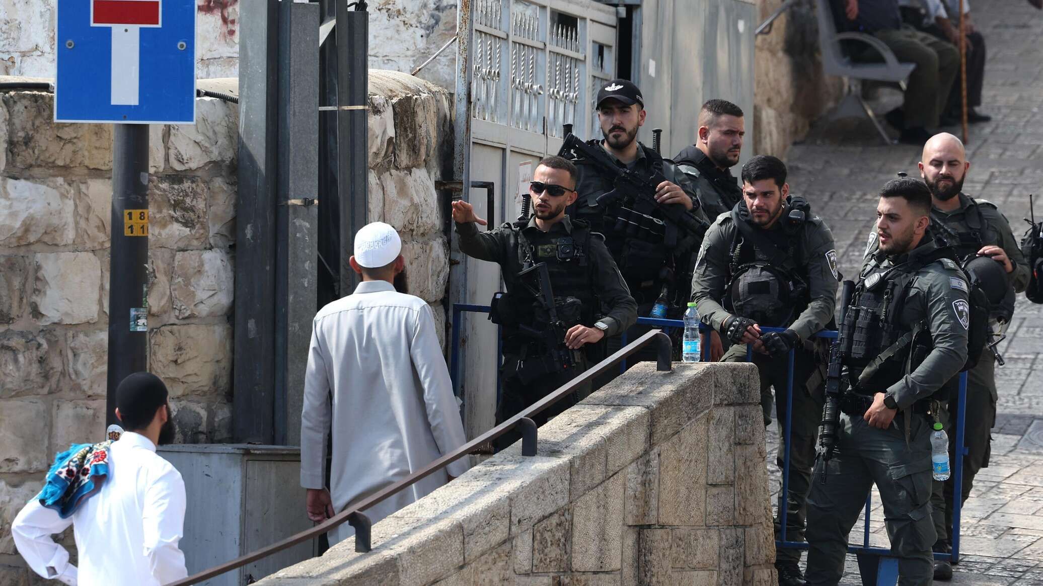 انتشار أمني مكثف للشرطة الإسرائيلية في محيط المسجد الأقصى بالتزامن مع الجمعة الأولى من شهر رمضان