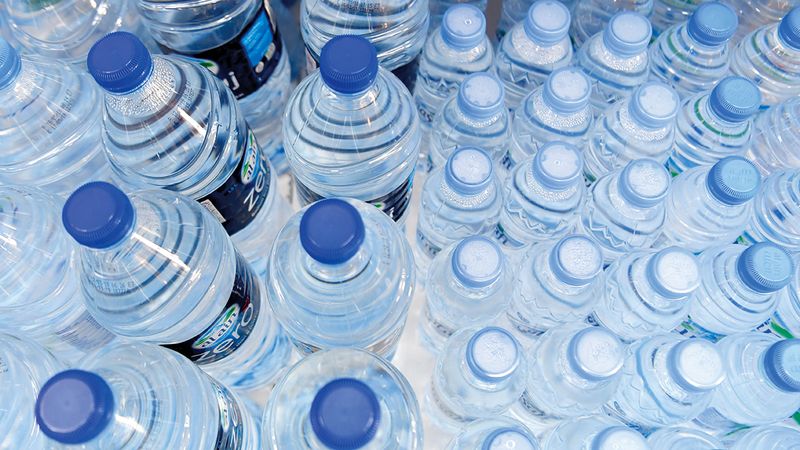 الامارات | "دبي تبادر" للاستدامة تسهم في تفادي استخدام حوالي 18 مليون قارورة مياه بلاستيكية ذات الاستخدام الواحد