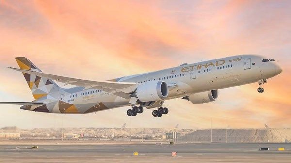 "الاتحاد للطيران" تستقبل 1.4 مليون مسافر في فبراير الماضي