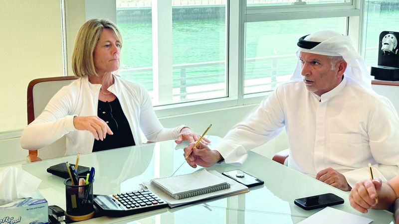 الامارات | 64 رياضياً يشاركون في تحدي السباحة حول «جزر العالم»