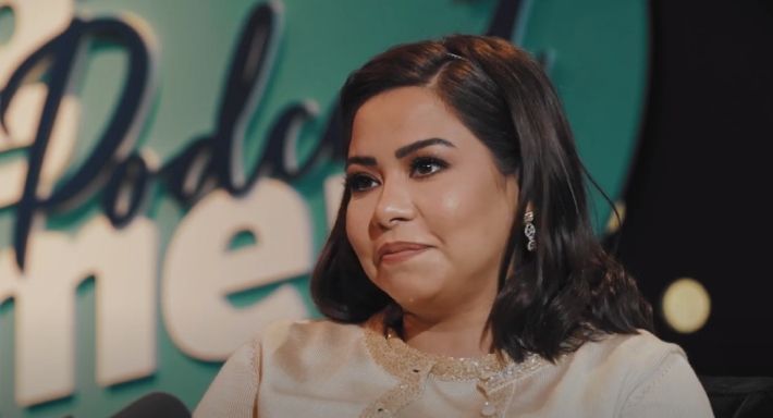 الامارات | شيرين: " كل اللي حواليّ خونة.. يا رب تاخدني أنا وبناتي"