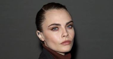 حريق يلتهم منزل كارا ديليفين في هوليوود.. صور