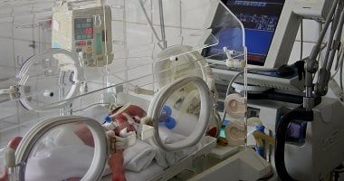 مسؤول أممى: لم يعد ثمة "مواليد بحجم طبيعى" فى قطاع غزة