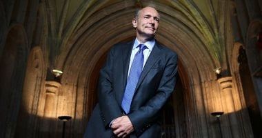 تكنولوجيا: مؤسس الإنترنت: خلال 35 عامًا سيثق الناس بالذكاء الاصطناعى مثلما يثقون فى الطبيب