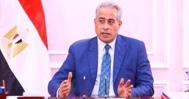 "منحة تدريب مجانية".. تعرف على شروط وزارة العمل للالتحاق بالتدريبات