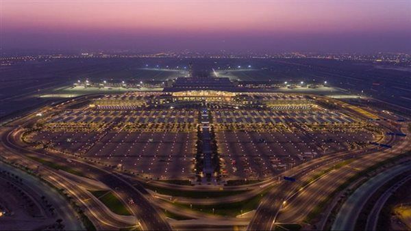 سلطنة عُمان تحظى بتقديرات عالمية وتتربع على قمة أفضل مطارات الشرق الأوسط