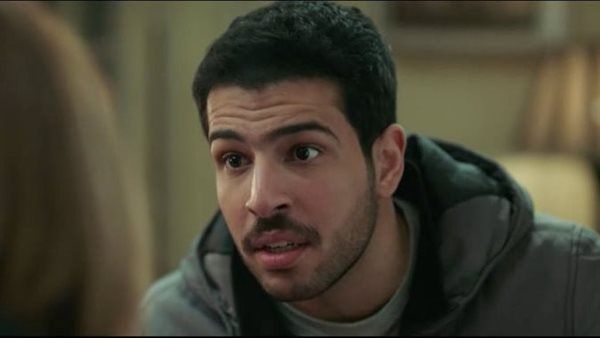 الطمع يعمي محمود ياسين جونيور عن الحقيقة في محارب