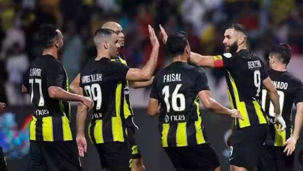 الاتحاد السعودي ضيفا ثقيلا على الفتح في دوري روشن الليلة