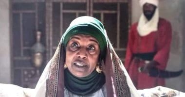 مسلسل الحشاشين.. صحافة السودان تبرز دور النجمة منى عبد الرحيم والدة المستنصر