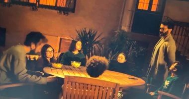 إمبراطورية ميم الحلقة 6 .. عائلة مختار أبو المجد تصوت على فكرة بيع المنزل